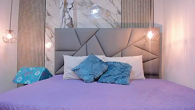 Katyrousee Adlı Modelin Canlı XXX Sohbeti