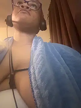 nickytheehawtie – Naživo XXX chat