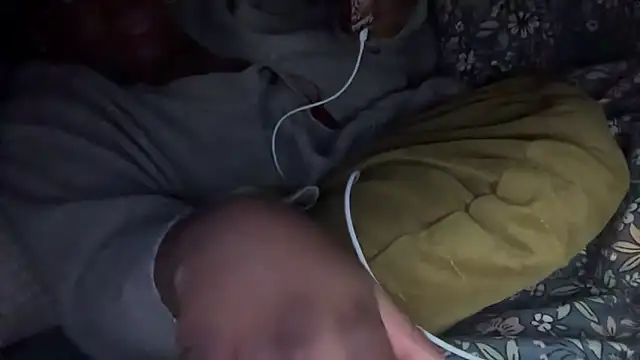 nanaisbackk 现场XXX聊天