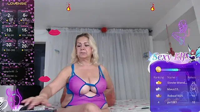 linapalacios' Live XXX Chat