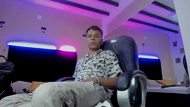 Xavier_Fox___ Live XXX-Chat