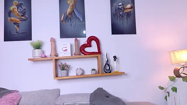 nairagold_ Adlı Modelin Canlı XXX Sohbeti