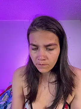 Chat +18 de aurora_divine ao vivo