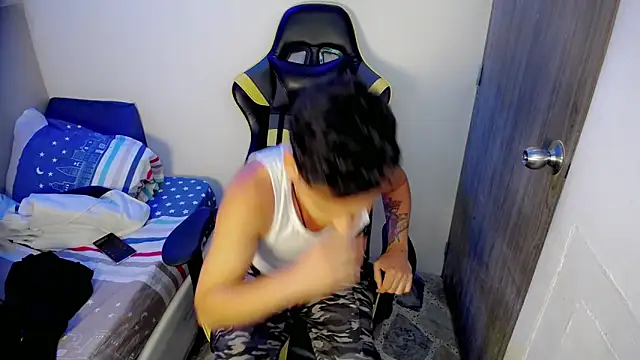 Mathias_twinkk Chat XXX live