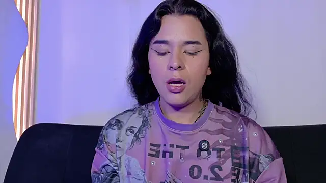 Angel-umbra Adlı Modelin Canlı XXX Sohbeti