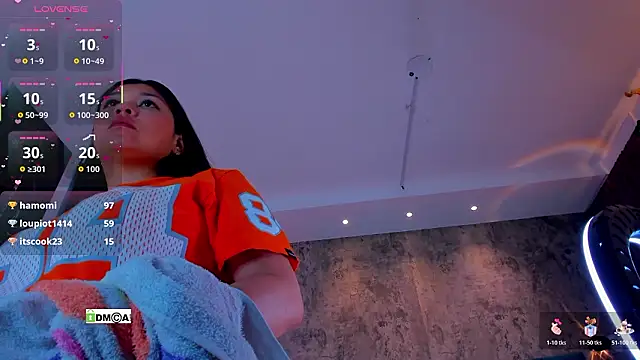 susanasmith18's Live XXX Chat