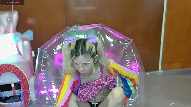 โชว์เว็บแคมของ Skinygirl