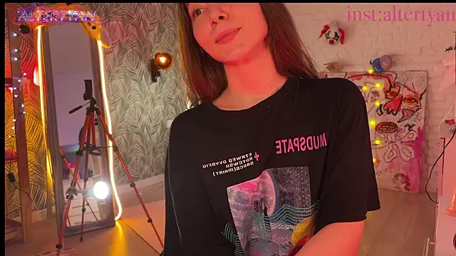 XXX chat uživo modela altertyan