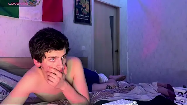 aliatorress élő XXX-chatje