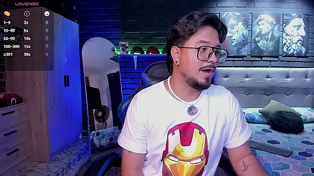 DaviidEvans_: онлайн-секс-чат