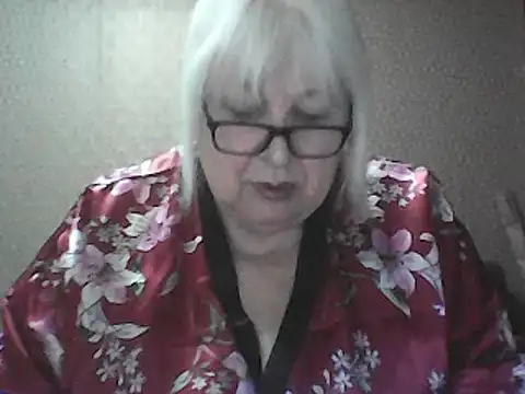 Alexia64231: διαδικτυακό σόου στην κάμερα