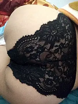 Haralushiaaa 在線直播表演