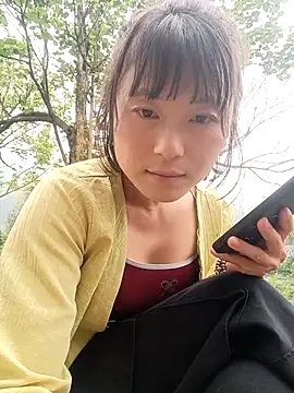 linda_bae00's Webcam Show