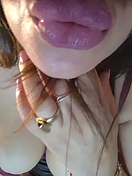 Pauletteph Chat XXX in diretta