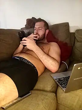 THE_CHEEKY_ALPHA Adlı Modelin Canlı XXX Sohbeti