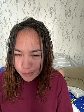 Ponthipn Webbikameraesitys