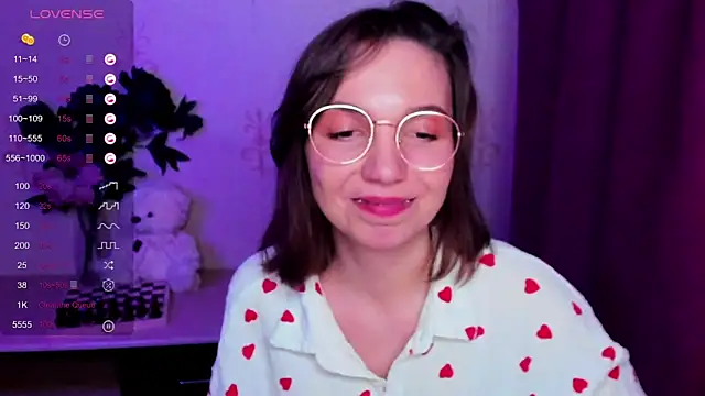 KindHazelHere_ 现场XXX聊天