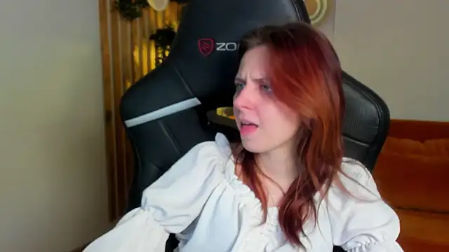 XXX chat uživo modela FreyaVey