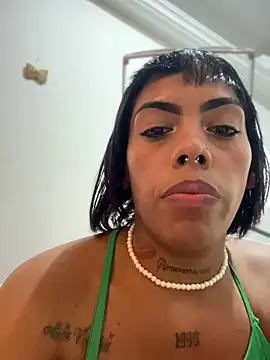 NovaFoxx's Live XXX Chat