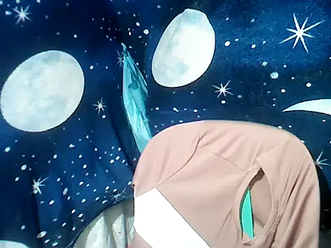 Milkytits_Yum00's Webcam Show