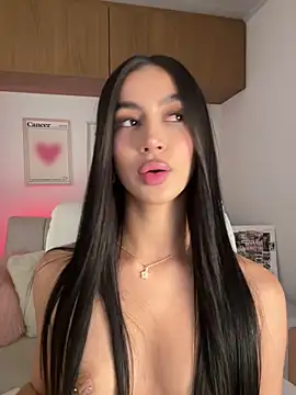 Chatroom XXX en direct de maddy_bronw_