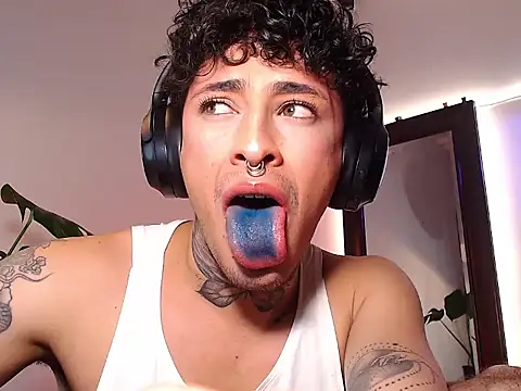 stevennavarro Adlı Modelin Web Kamerası Şovu