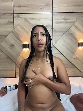 AmbarBlosomのライブXXXチャット