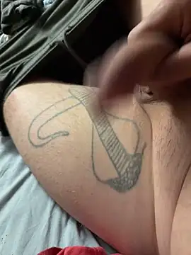 Chat +18 de THE-CHAMPLOVENIPPLES73 ao vivo