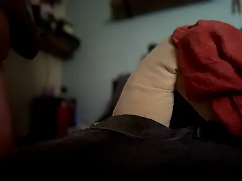 Tattooednakedguy Adlı Modelin Canlı XXX Sohbeti