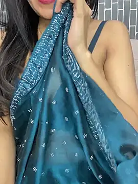 escape_with_me's Live XXX Chat