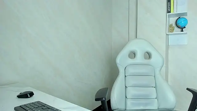 Helenn_Moore Live XXX-chat