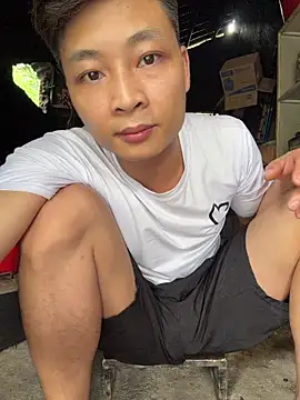 Naughty___asian 在線直播表演