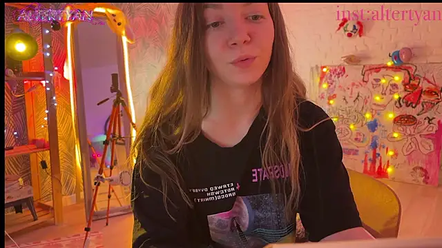 XXX chat uživo modela altertyan