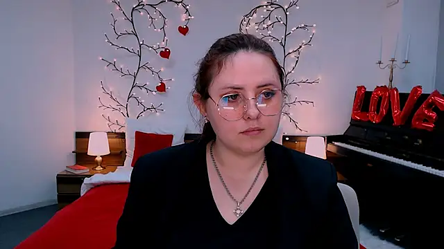 Chat +18 de Hennessy_bunny ao vivo