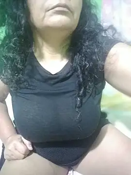 Amarantha25's Live XXX Chat