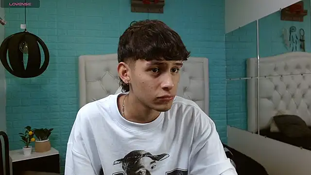 DraxBlade09 élő XXX-chatje