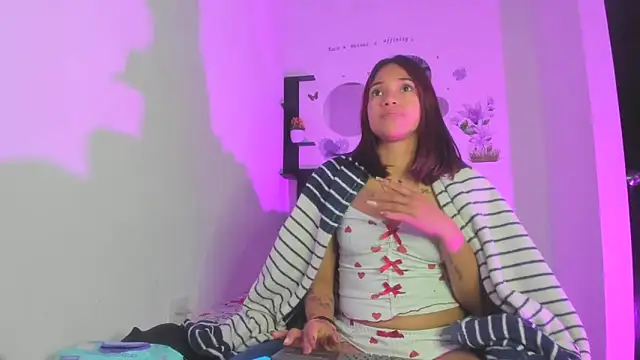 sapphire_brown20 Live XXX-Chat