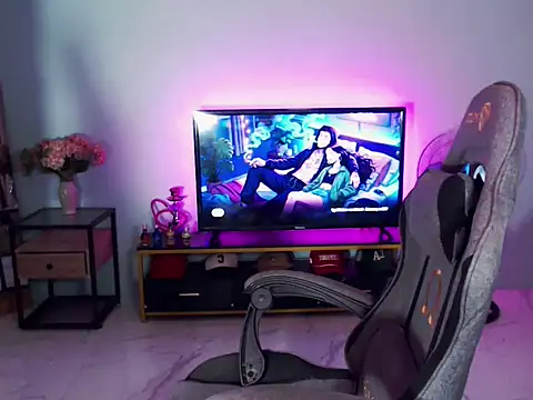 SexxyTsLoverr Adlı Modelin Canlı XXX Sohbeti