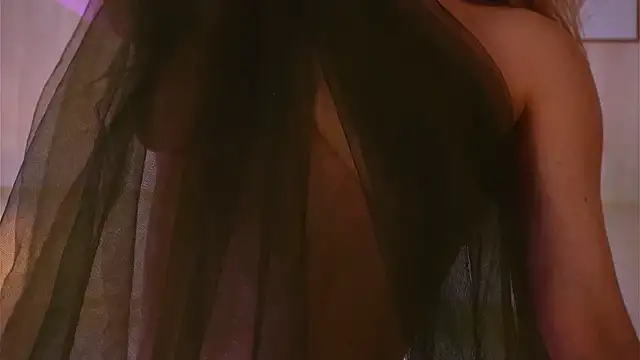 ZamphyraNighttのライブXXXチャット