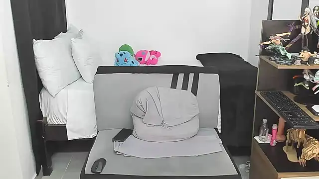 Siul_bigboy লাইভ XXX চ্যাট