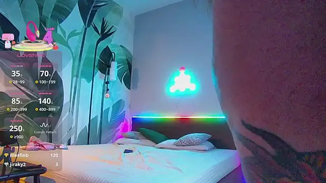 RubyValen: онлайн-секс-чат