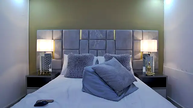 Little_Amarantha Adlı Modelin Canlı XXX Sohbeti