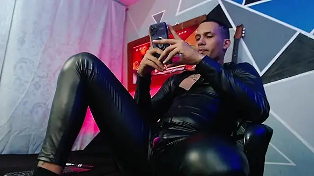 MagnusFrost webcam show