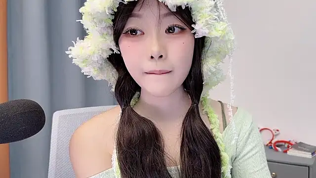 smalldaisy Chat XXX in diretta