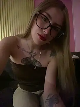 Živý XXX chat PrettyAshley_