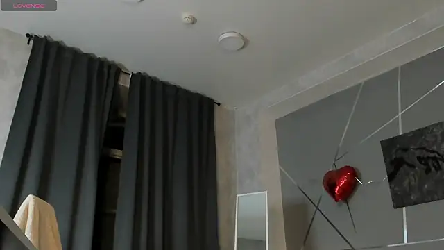 Živý XXX chat naomi_reiss