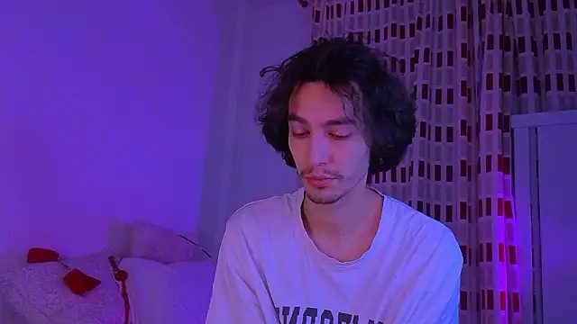 crybae Chat XXX live