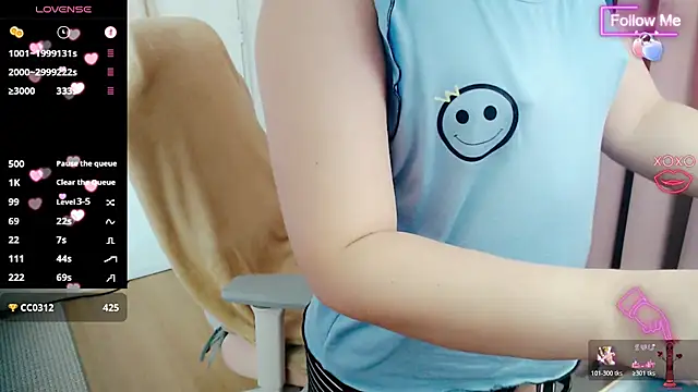 MCutie_ live XXX chat