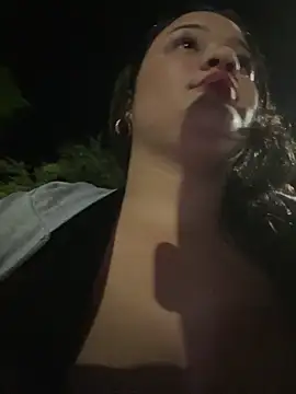 Pertunjukan Kamera Web Datoka_adrenaline