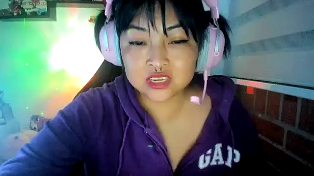 Shaddycute_ – Naživo XXX chat